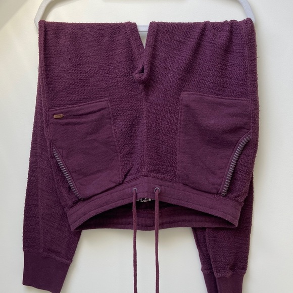 Roots Jogger Sweatpants - Picture 1 of 8